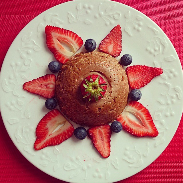 bowl cake fraises chocolat